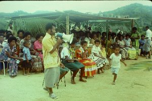 Adi Sede Queens with Tui announcing - Apisai won from Degei House